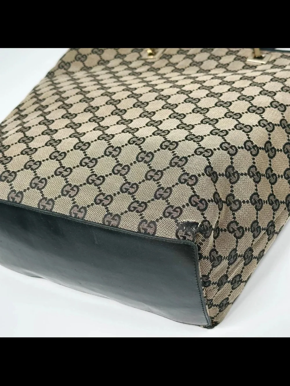 Gucci Monogram Canvas Tote Bag in Beige/Black